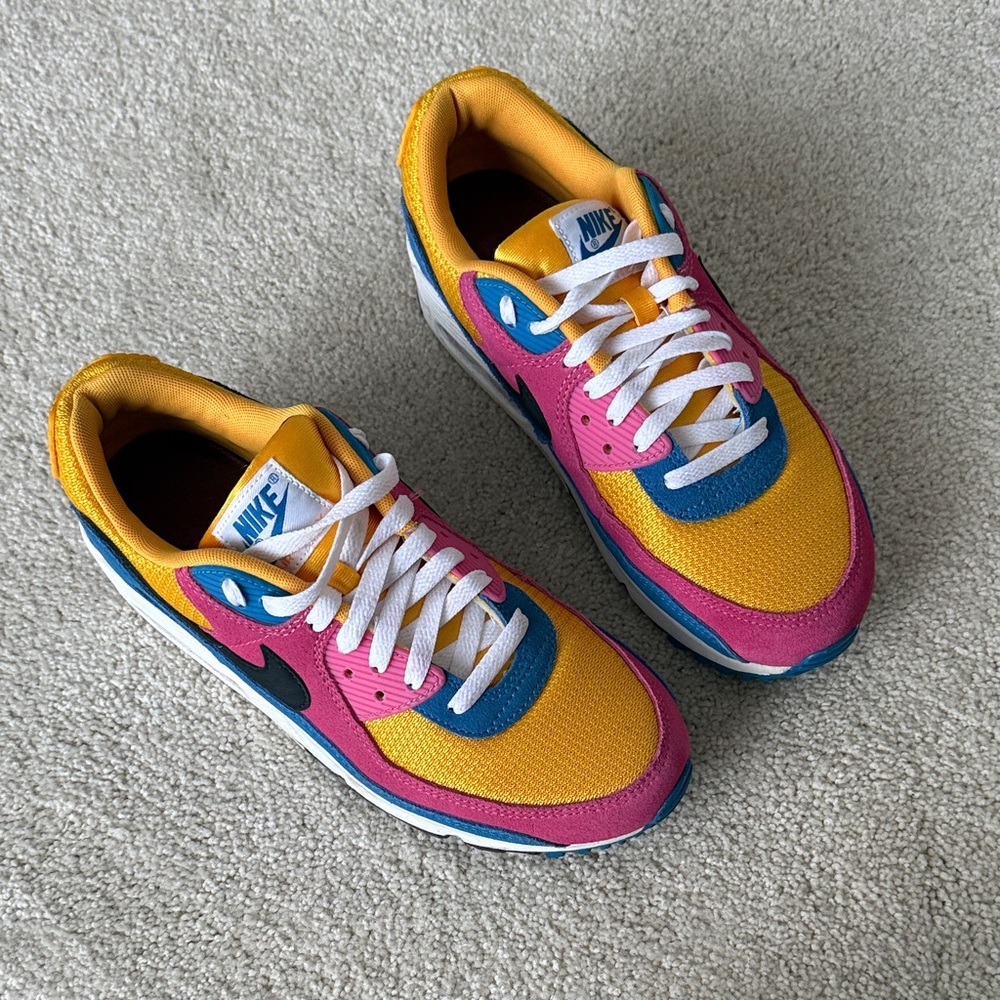 Nike air max 90 Pink and Yellow Sneakers